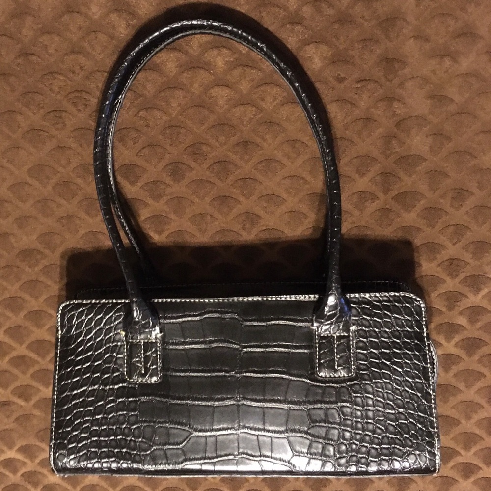 🌺🌺Tommy Hilfiger purse great condition